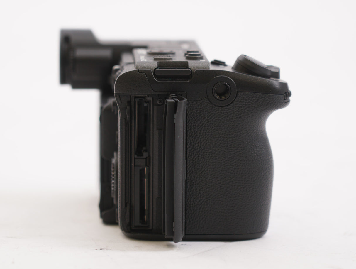 Sony Cinema Line FX2 Full-frame Cinema Camera featuring Dual Base ISO (Open Box)