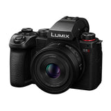 Panasonic LUMIX S 40mm f/2 Compact Prime L-Mount Lens (Black)