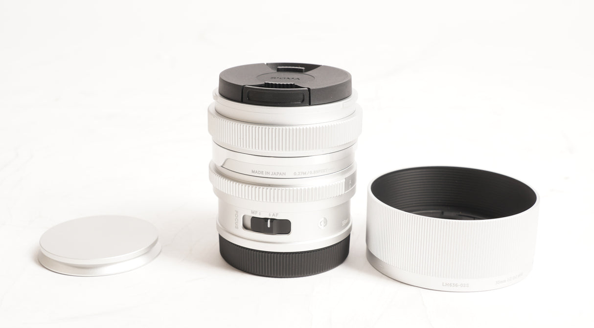 Sigma 35mm F2 DG Silver Contemporary Lens for L Mount (Used)