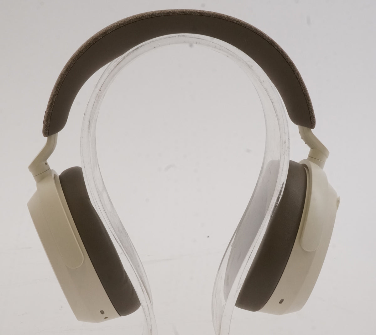 Sennheiser MOMENTUM 4 Noise-Canceling Wireless Over-Ear Headphones (White)