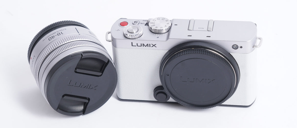 LUMIX S9 S 18-40mm Lens Kit - White and Silver (DC-S9NWA9) (Used)