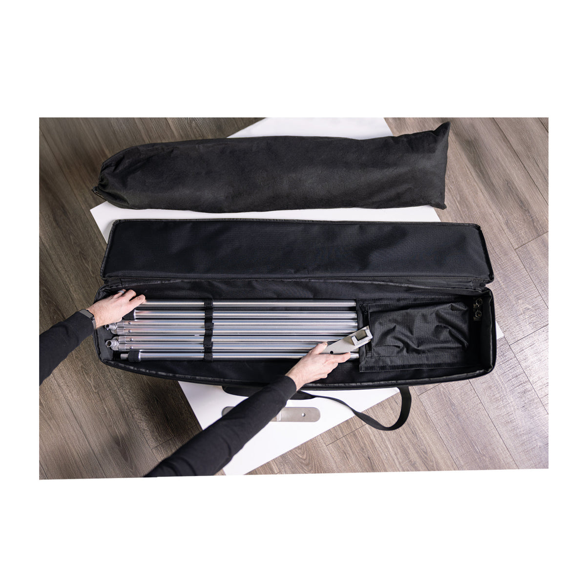 Westcott V-Flat 2-Pack Portable Light Control System with Collapsible Frame (White & Black)