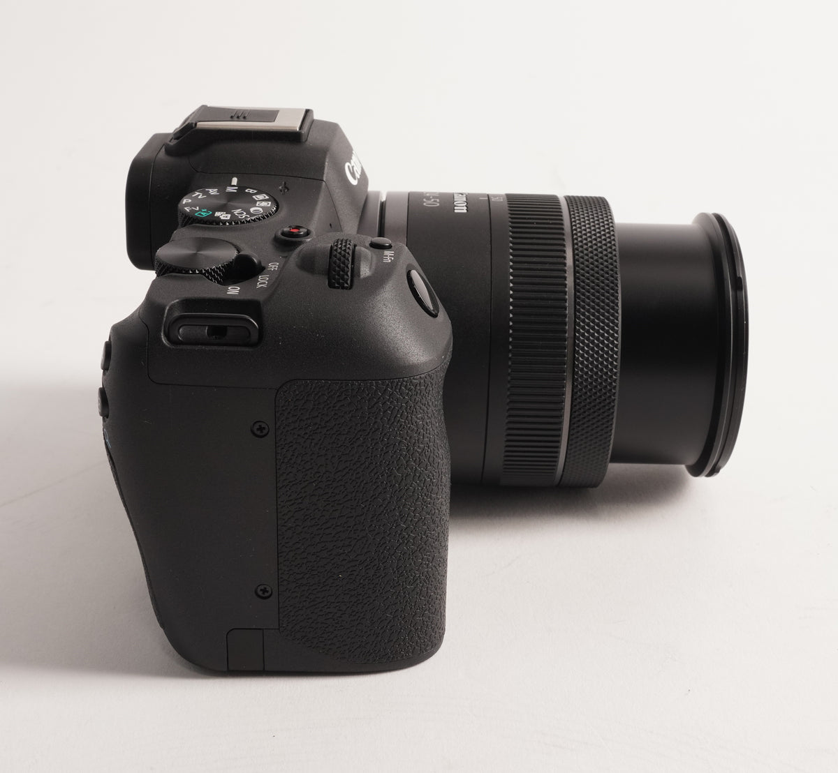 Canon EOS R8 Mirrorless Camera with RF 24-50mm f/4.5-6.3 IS STM Lens