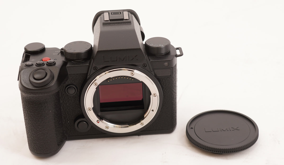 Panasonic Lumix S5 IIX 24.2MP Full Frame Mirrorless 20-60mm Lens Phase Hybrid AF