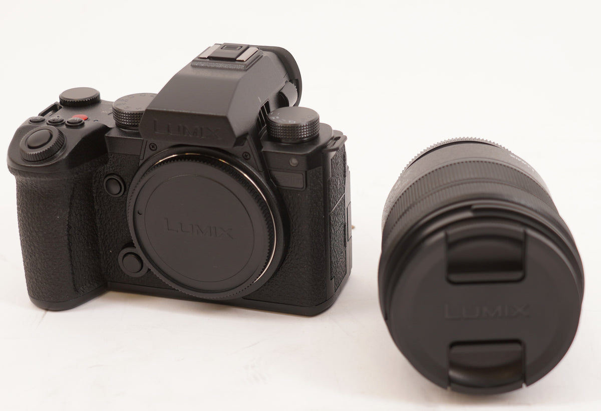 Panasonic Lumix S5 IIX 24.2MP Full Frame Mirrorless 20-60mm Lens Phase Hybrid AF