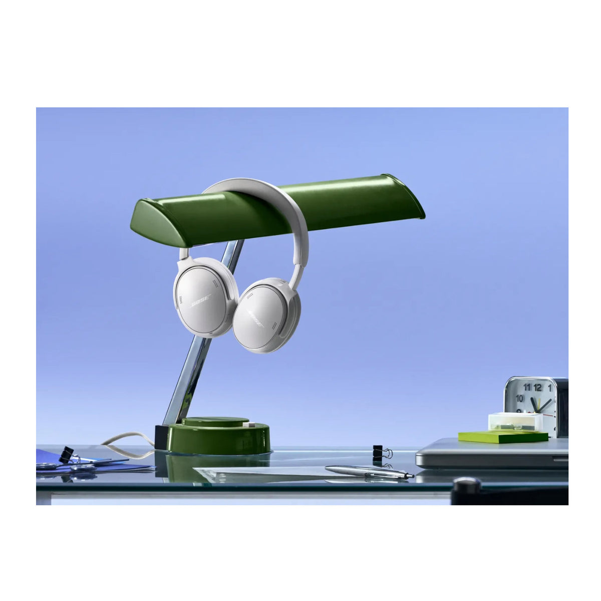 Bose QuietComfort Wireless Headphones (2nd Generation) with Active Noise Cancelling (White Smoke)