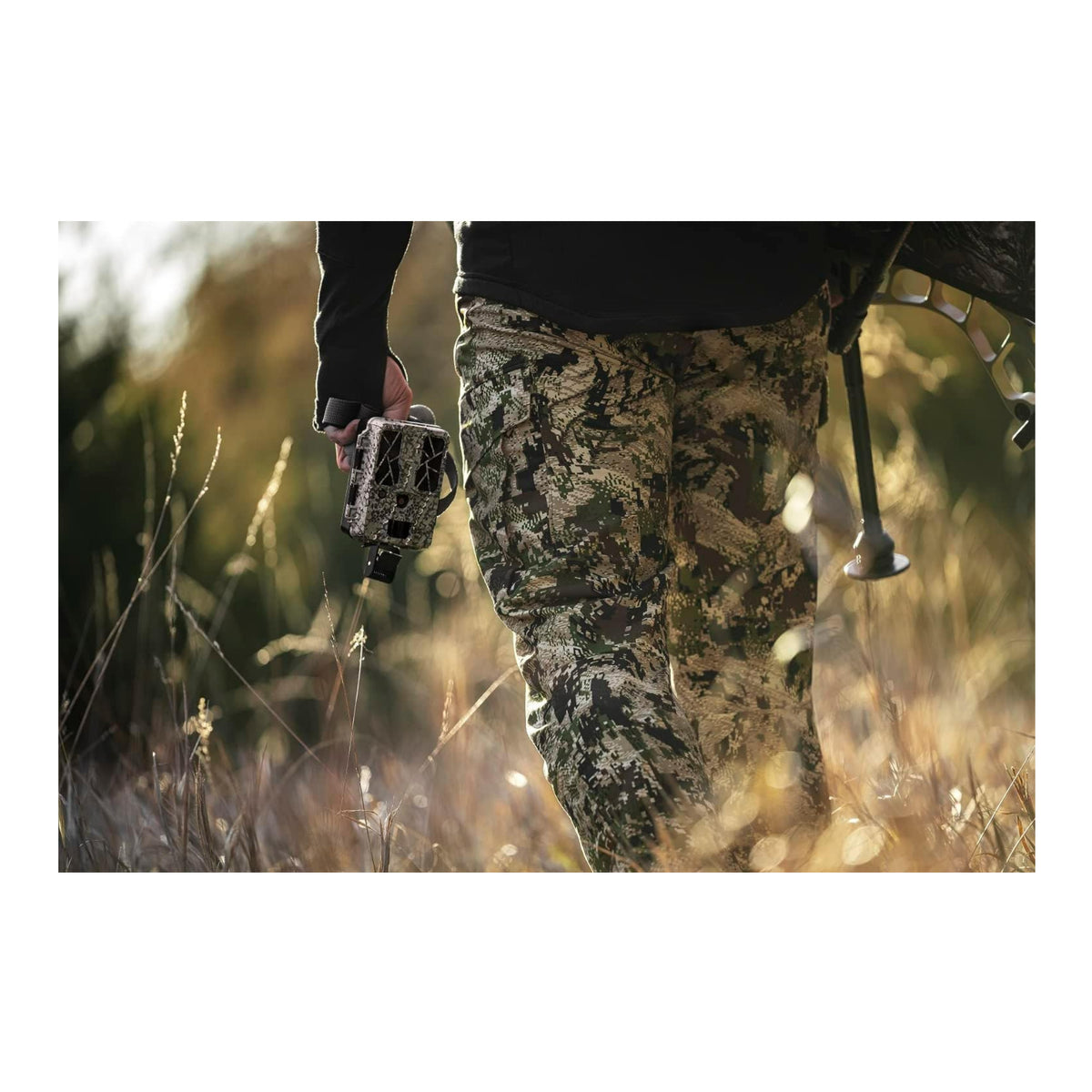 Spypoint FORCE-PRO Trail Camera (6 Pack) Bundle with Solar Panel and Card Reader