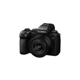 Panasonic LUMIX S 20mm f/2.5 Compact Full-Frame Lens, Black (L-Mount)
