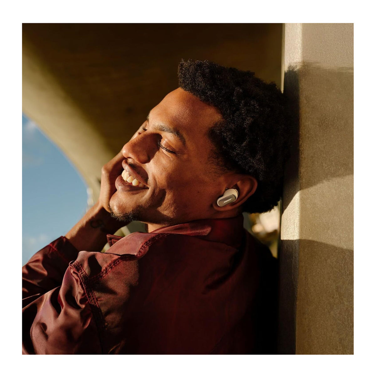 Bose QuietComfort Ultra True Wireless Earbuds 2nd Gen (White Smoke) Bundle with Accessories