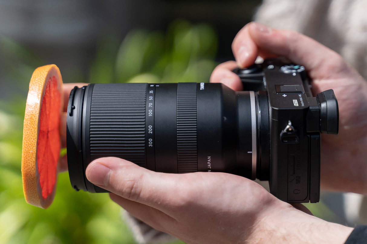 Tamron 18-300mm F/3.5-6.3 Di III-A VC VXD (Sony E-mount) Lifestyle