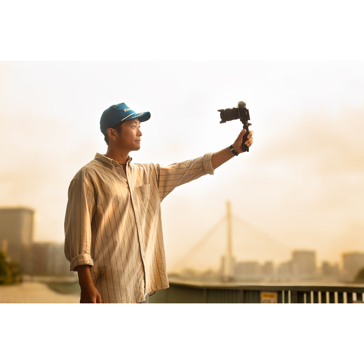 Tamron 16-50mm F2.8 A Standard Zoom Lens for Sony E Mount Lifestyle - 2