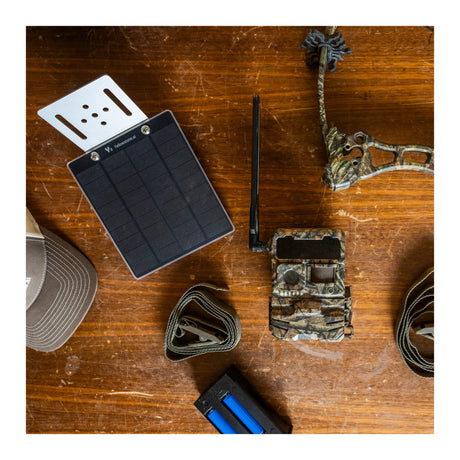 Yellowstone Y2 Black Wide Lens Bundle with Batteries, Solar Panels, and Accessories (6-Pack) - 8