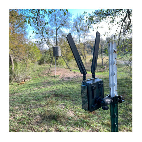 Slow Glow Maverick T-Post Trail Camera Mount Bundle with High-speed Card Reader - 3