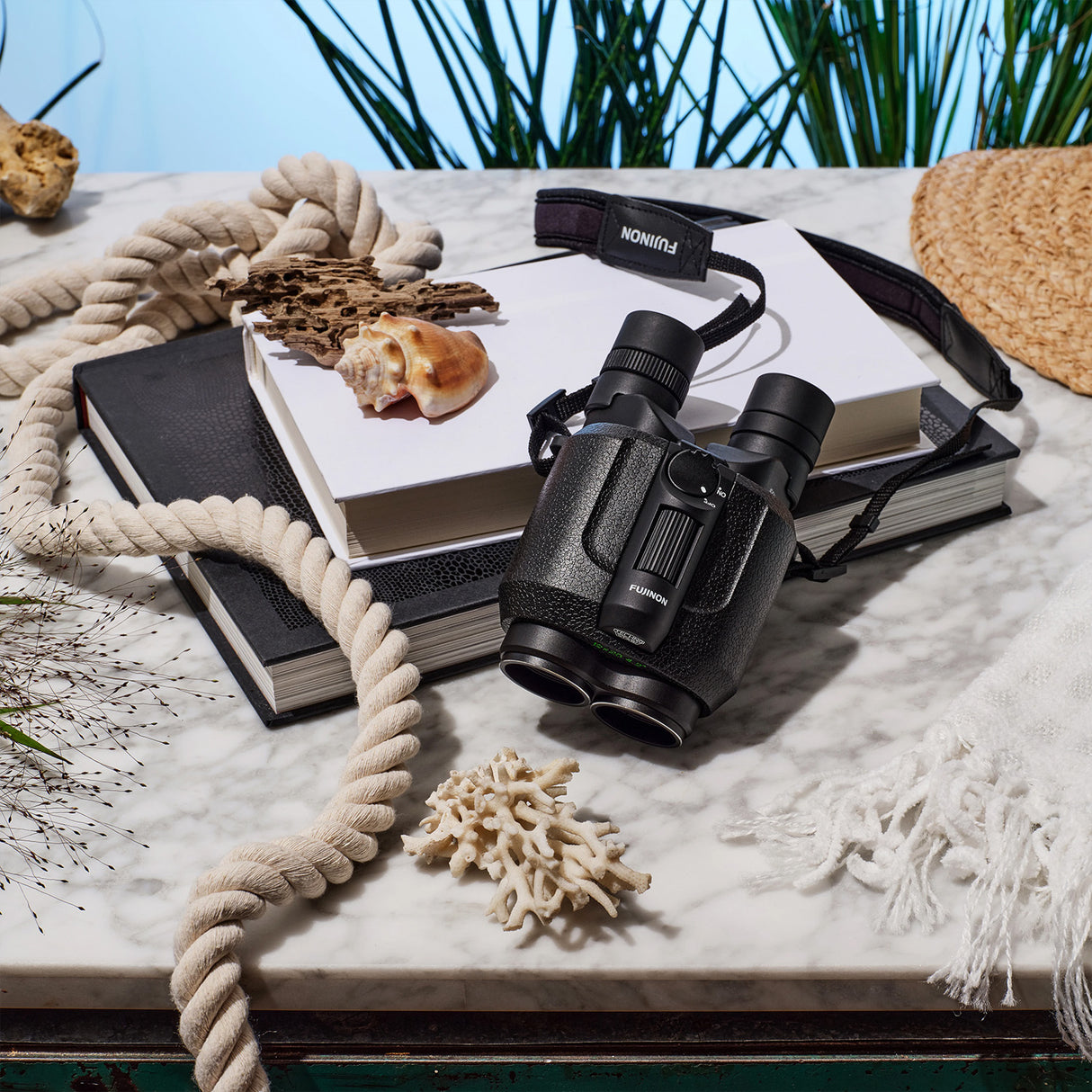 Fujifilm Techno-Stabi TS16x28WP Electronic Stabilized Binoculars with Case and Accessories Bundle